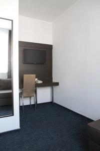 Avangard Apart-Hotel - 66