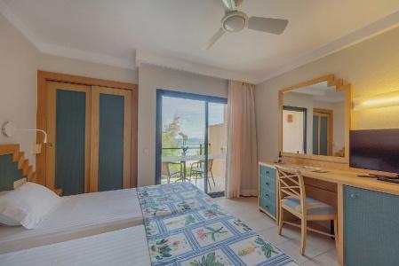 Portblue Club Pollentia Resort & Spa (Maris Y Suites) - 52