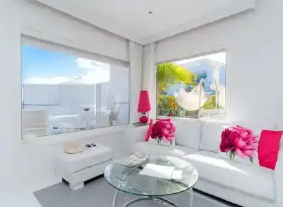 Lani's Suites de Luxe - 33