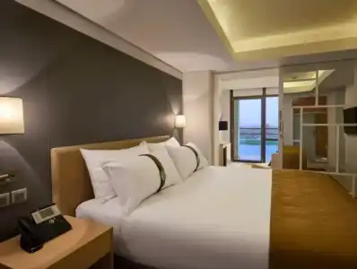 Holiday Inn & Suites Cairo Maadi by IHG - 18