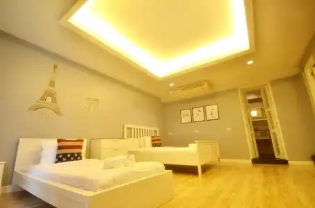Paragon Inn - 61