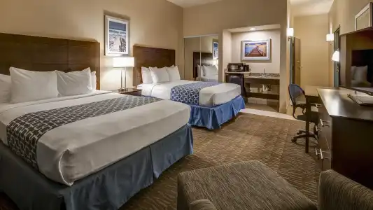 Best Western Naples Plaza - 1