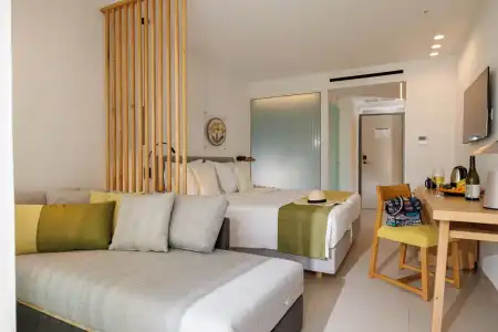 Oasis Beach Adults Only - 35