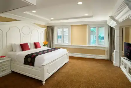 Kingston Suites - 42
