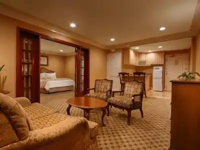 Best Western Plus Sunset Plaza - 49