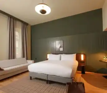 Honest Budapest by Chic & Basic - 50