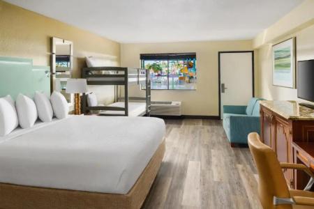Coco Key & Water Park Resort - 76