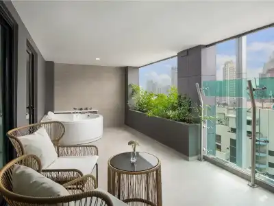 Solitaire Bangkok Sukhumvit 11 - 72