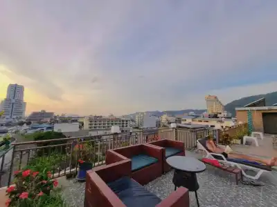 77 Patong & Spa - 37