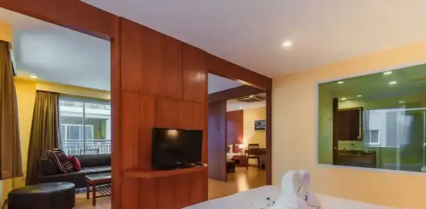 Elite Suites Patong - 97