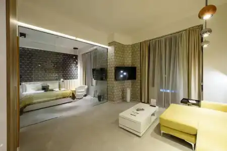 Karoly Corner Residences - 7