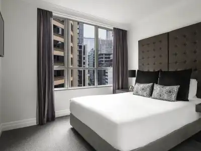 Mantra 2 Bond Street Sydney - 52