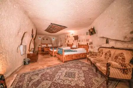 Zeus Cave Suites - 93