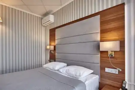 Bogemia on Vavilova Street - 86