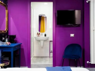 Cest La Vie Suites - 30