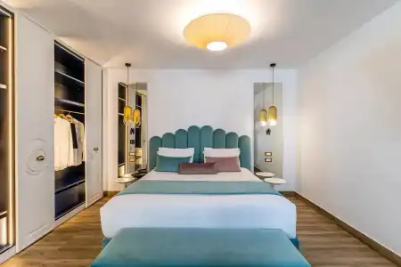 Cresanto Luxury Suites - 65