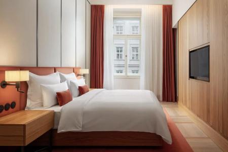 The Julius Prague - 65
