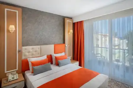 Golden Orange - 33