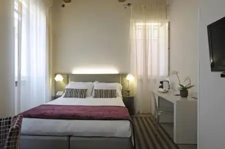 Trevi Palace Luxury Inn - 30