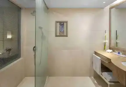 Radisson Blu Shanghai New World - 47