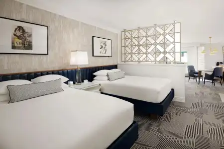 Le Parc at Melrose - 1