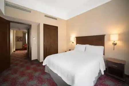 Hampton Inn & Suites by Hilton Mexico City - Centro Historico - 5