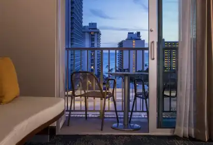 Hilton Garden Inn Waikiki Beach - 45