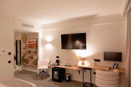 RH Corona del Mar - 39