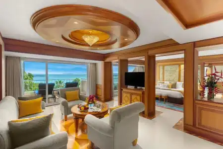 Royal Wing Suites & Spa Pattaya - 28