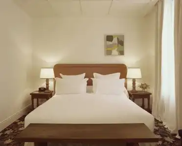 Château Voltaire - 50