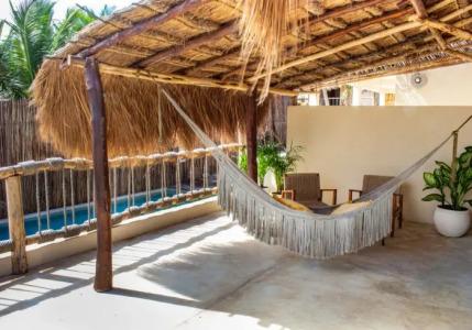 Dune Boutique located at the party zone - 66