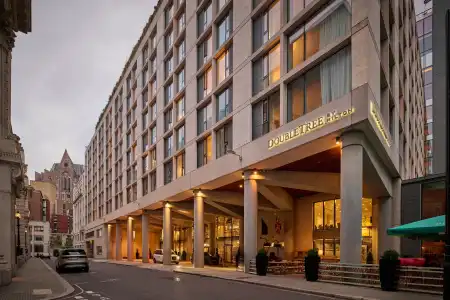 DoubleTree by Hilton London -Tower of London - 0