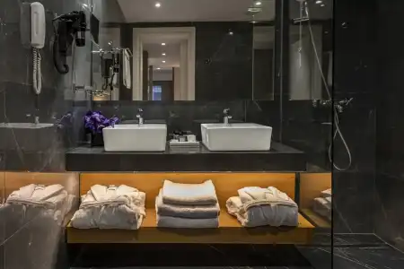Astor Athens - 84