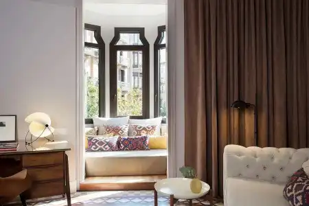 Alexandra Barcelona, Curio Collection by Hilton - 101
