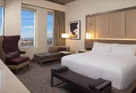 H Los Angeles, Curio Collection by Hilton - 43