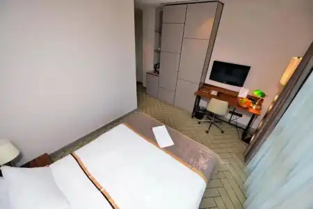 Upsuites - 50