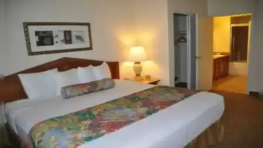 Club De Soleil All-Suite Resort - 18