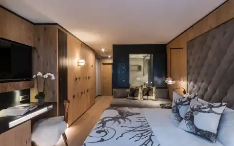 Majestic Mountain Charme - 53