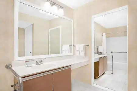 Hawthorn Extended Stay by Wyndham Green Bay - 16