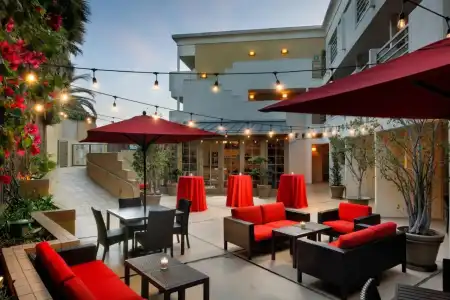 Courtyard by Marriott Los Angeles Century City/Beverly Hills - 21