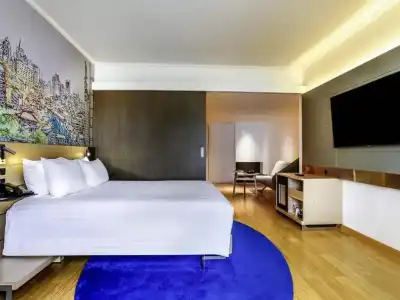 Novotel Bangkok On Siam Square - 12