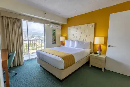 Coconut Waikiki - 44
