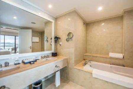 Vinpearl Resort & Spa Nha Trang Bay - 59