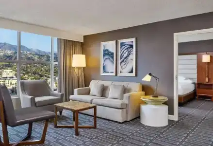 Hilton Los Angeles North/Glendale - 49