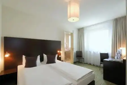 Premier Inn Berlin City Spittelmarkt - 25