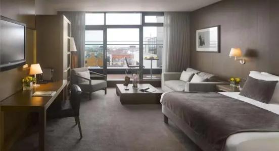 Radisson Blu Royal, - 37