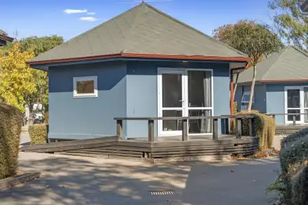 Christchurch Top 10 Holiday Park - 113
