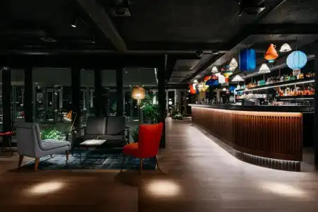 Ruby Claire & Bar - 8