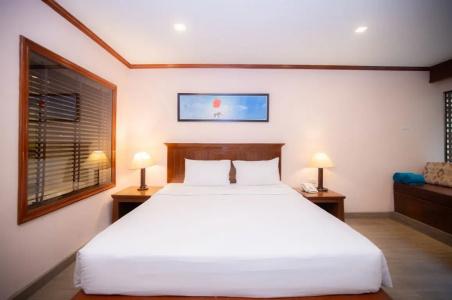 Baumanburi Patong - 99