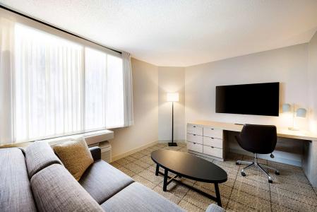 Sonesta Simply Suites Jersey City - 52